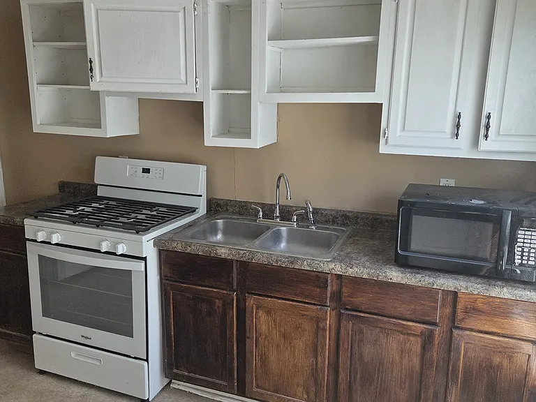228 W Vine St #1 — Photo 2