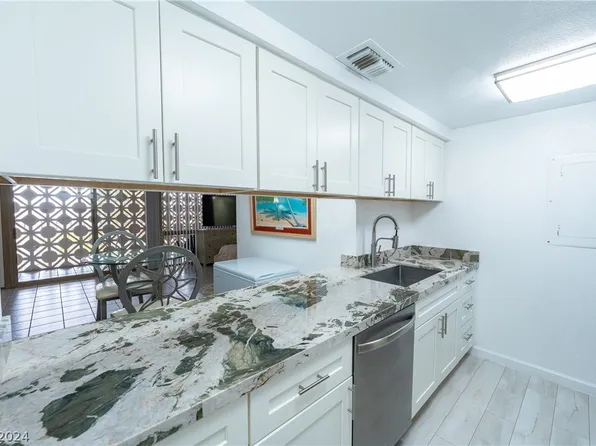 205 E Harmon Ave APT 112, Las Vegas, NV 89169