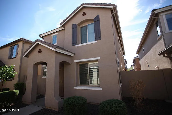 2680 N 73rd Gln
