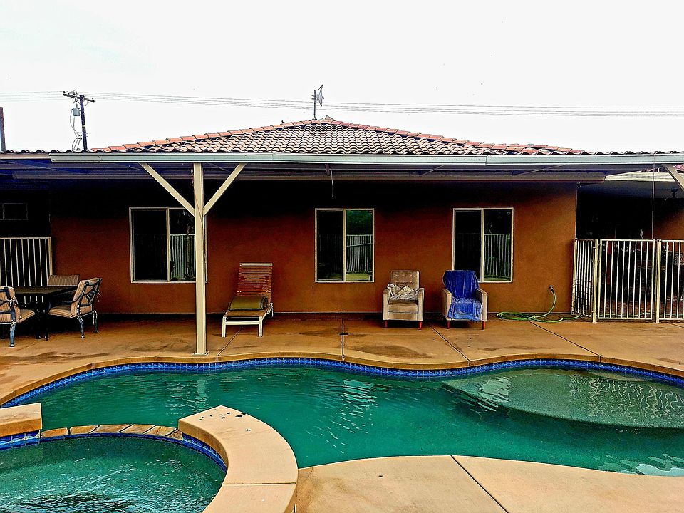 1st image of 84925 Avenue 61 #Townhouse