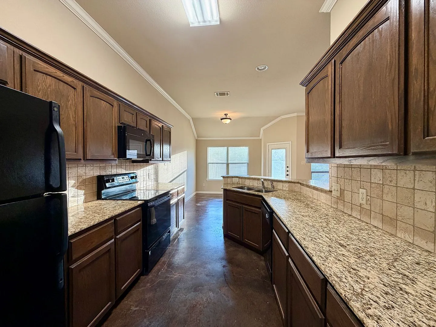3BR / 2BA Duplex in Hewitt, Texas | Midway ISD — Photo 3