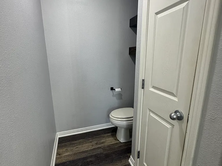 518 Tall Timber Dr — Photo 7