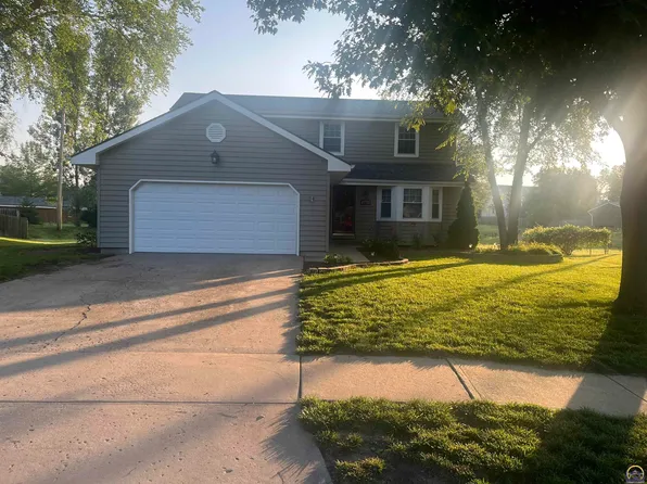 2605 SW Arvonia Pl, Topeka, KS 66614