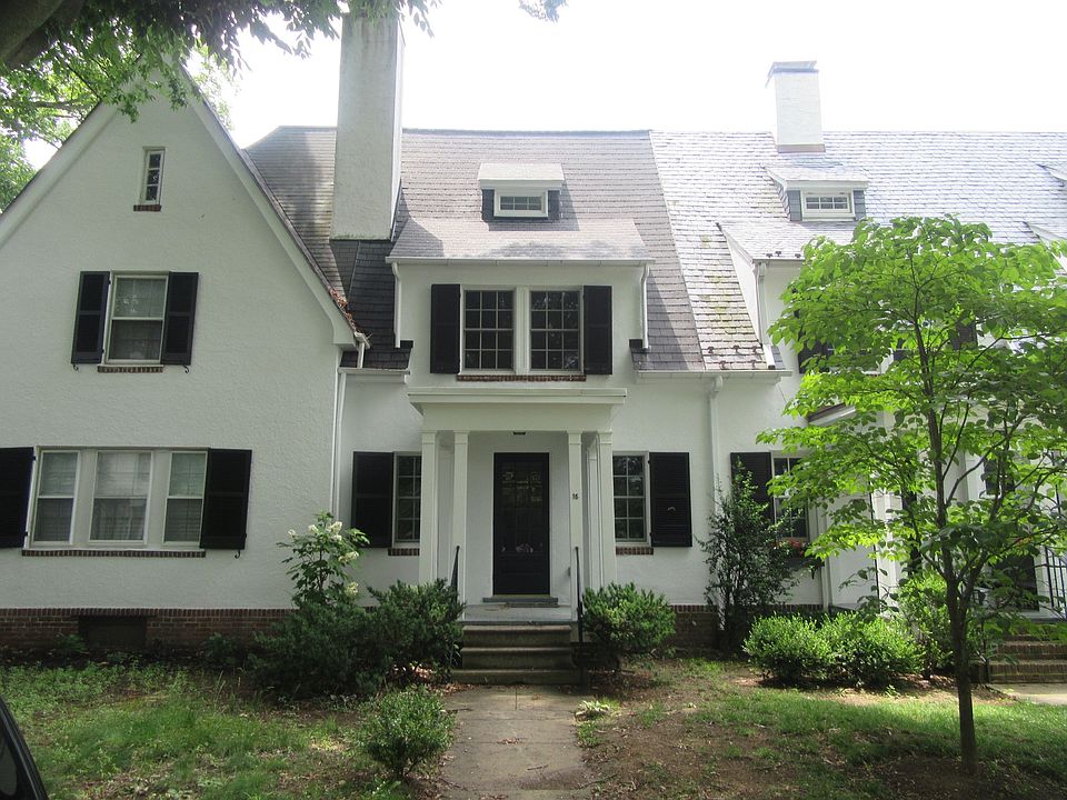 1st image of 18 Bedford Ct