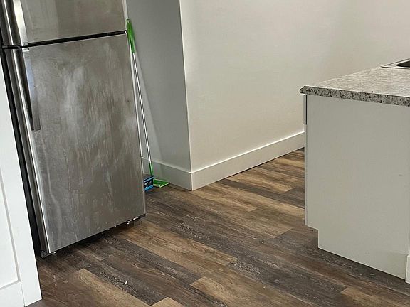 3rd image of 8010 Abbott Ave #4-0