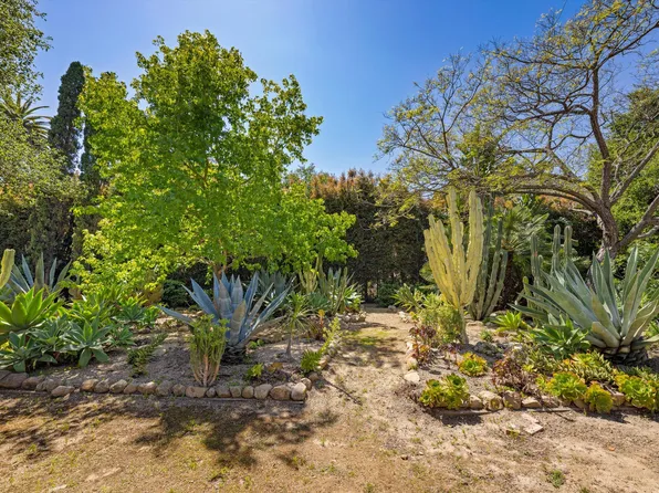 559 Hot Springs Rd, Santa Barbara, CA 93108
