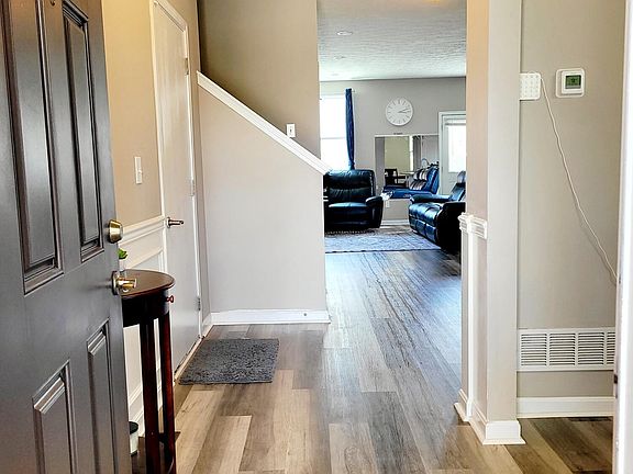 5th image of 6912 Beckingham Blvd