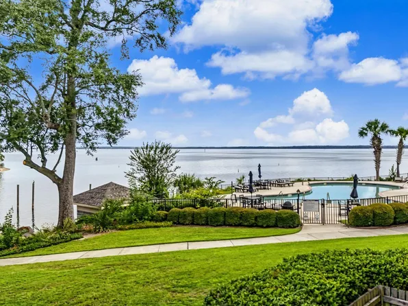 407 Ballard Ln, Santee, SC 29142