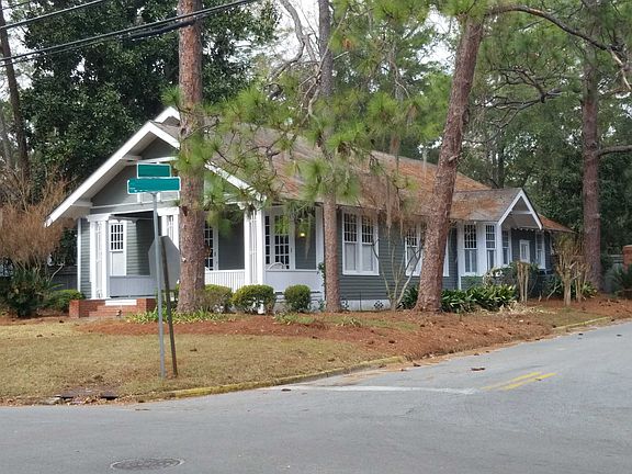 3rd image of 108 E College St