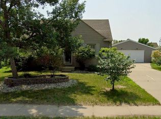 809 E Presentation St, Sioux Falls, SD 57104