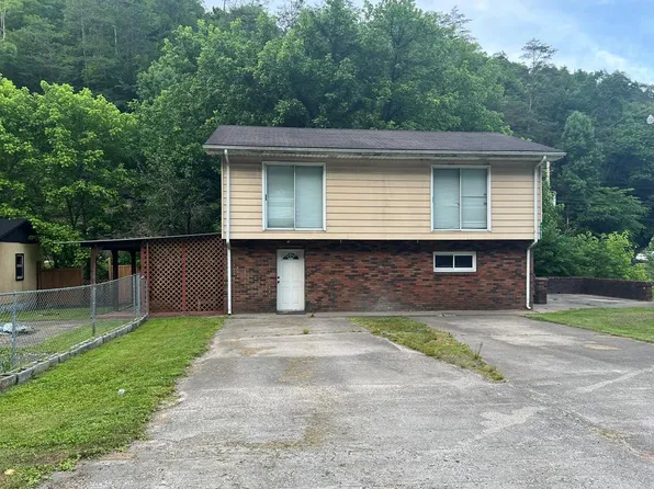 17471 Highway 15 S, Lost Creek, KY 41348