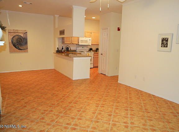 4th image of 170 Veracruz Dr Unit 327