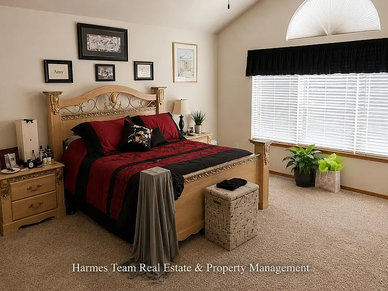 8348 Tibbs Rd — Photo 10