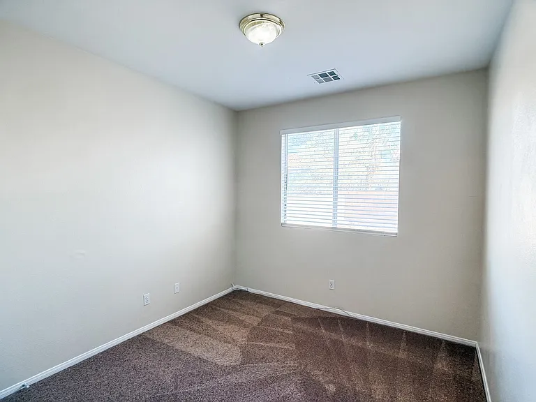 10005 W Cherokee Ave — Photo 9