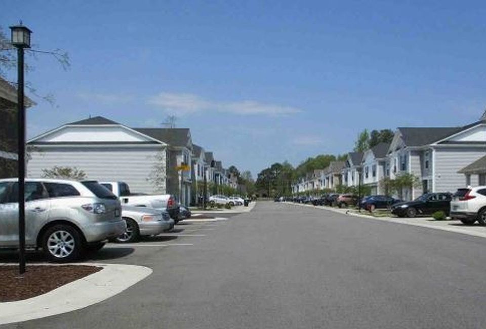 2nd image of 2457 Fieldsway Dr