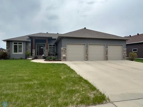 4116 66th St S, Fargo, ND 58104