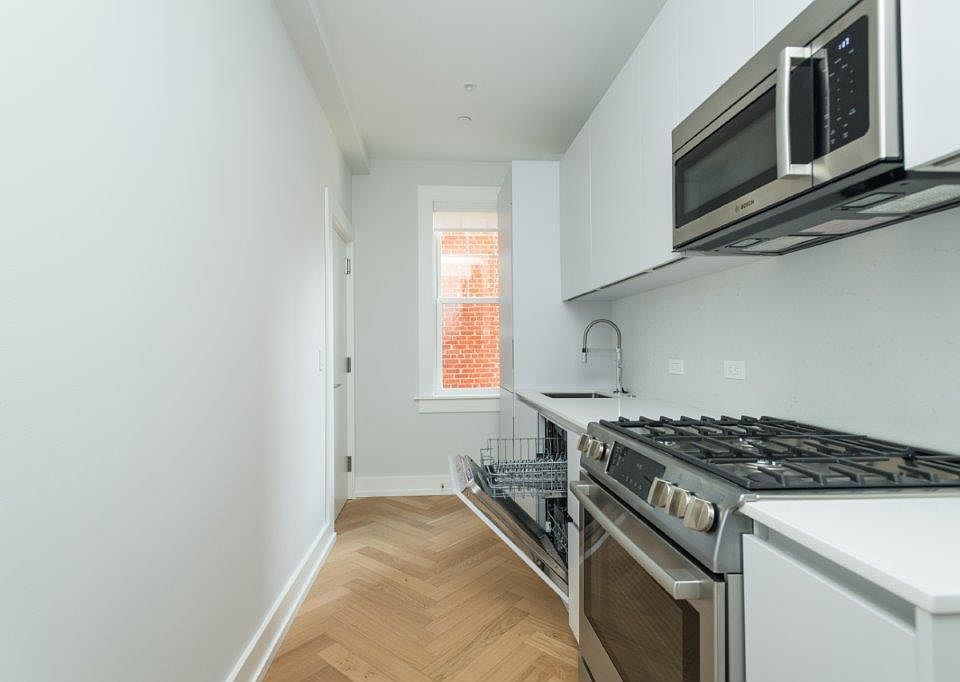 2nd image of 16 Forest St
