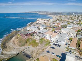1724 Ocean Front St, San Diego, CA 92107