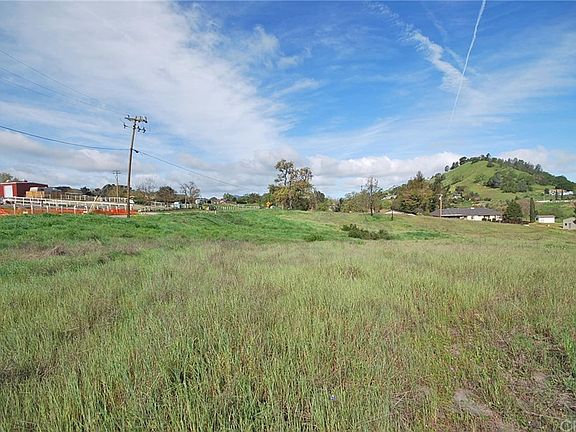 3rd image of 0 El Camino Real