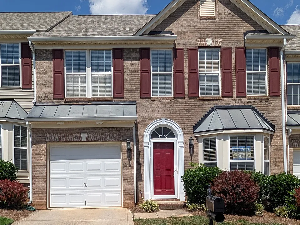 121 Kallie Loop