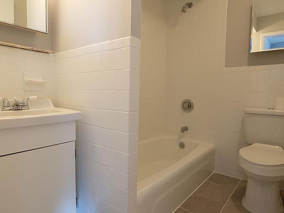 4th image of 174 Washington Ave