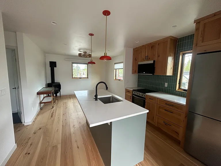 118 Missouri Ave — Photo 1