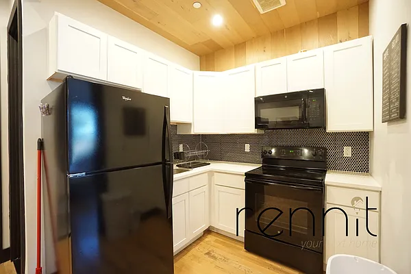 Rented by Rennit Inc. | media 15