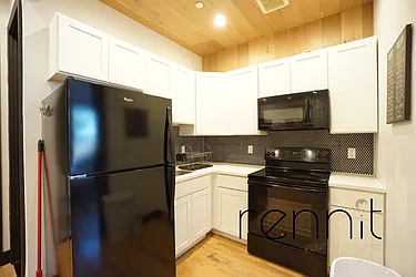 Rented by Rennit Inc.