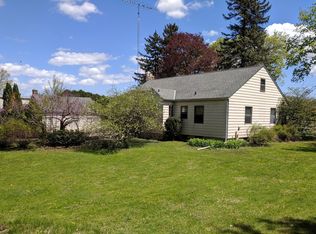 509 N Lake Ave, Twin Lakes, WI 53181