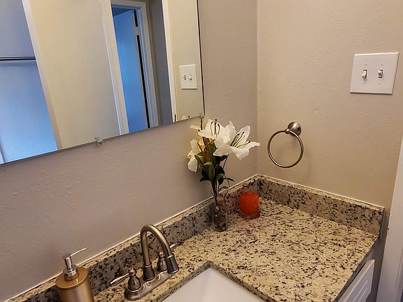 5th image of 7300 Folkstone Dr