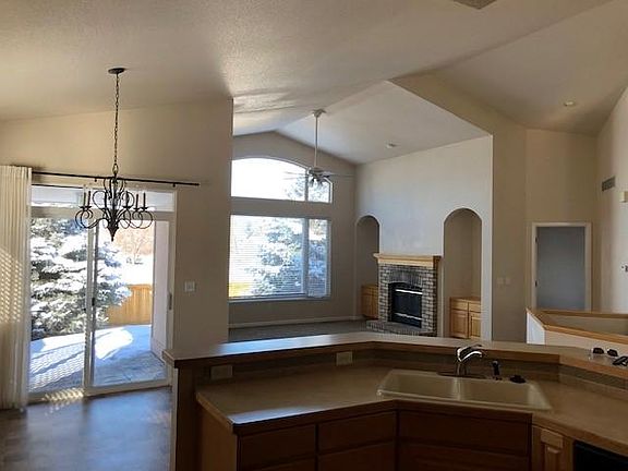 3rd image of 1922 Hillside Pl