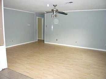 2nd image of 1209 Deepwood Dr