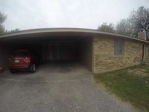 3rd image of 413 Thelma Dr #A