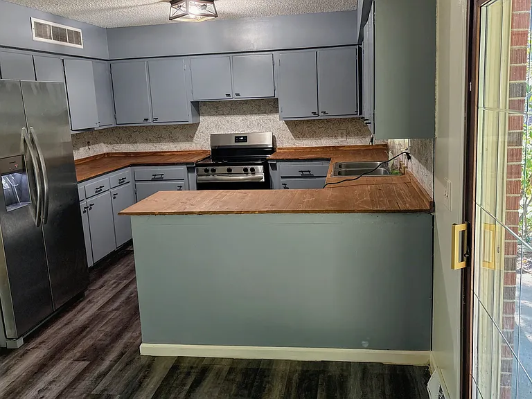 1806 Safari Dr — Photo 13