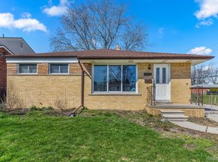 9655 Sarasota, Redford, MI 48239