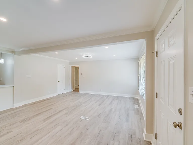 1719 Academy St — Photo 26