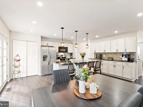 22308 Great Trail Ter, Sterling, VA 20164