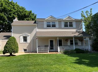 169 N Elm St, Massapequa, NY 11758