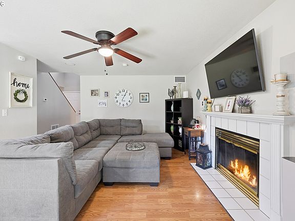 4th image of 4717 NE 152nd Ave