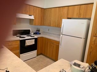 3729 SE Washington St, Portland, OR 97214