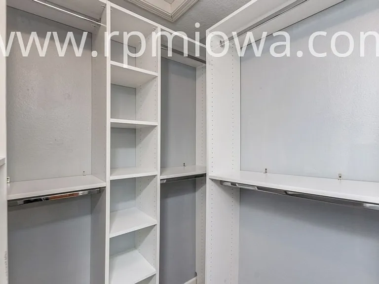 5016 NE Innsbruck Dr — Photo 10
