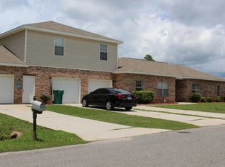 391 E Pine St, Mary Esther, FL 32569