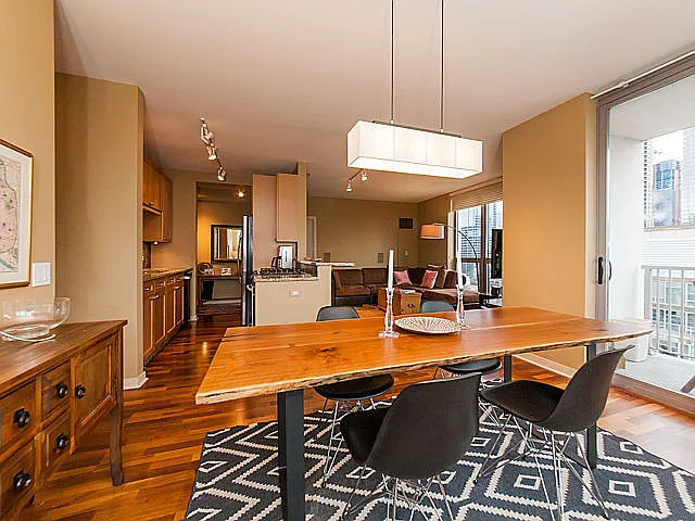 200 W Grand Ave #1603