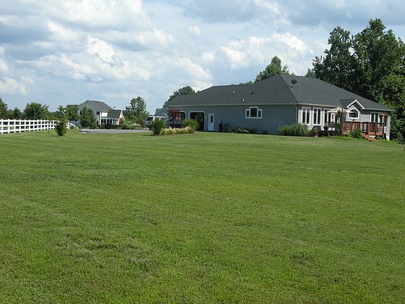 backyard to side/garage door