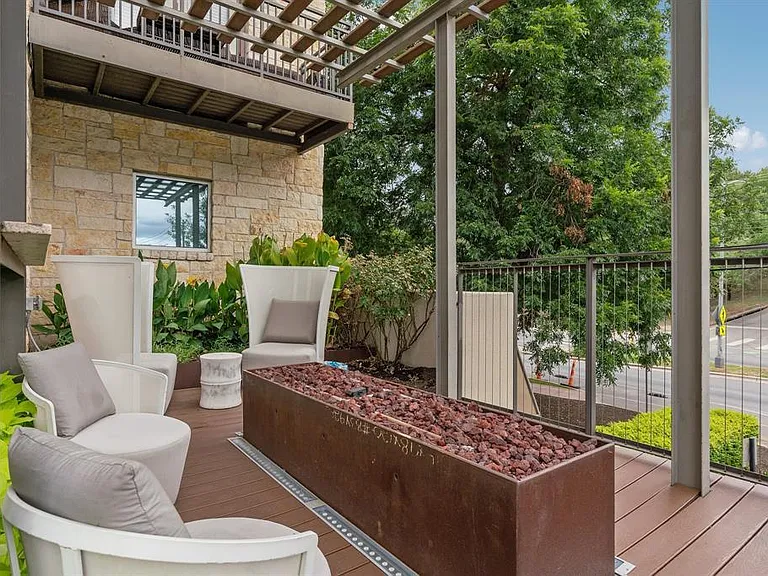1900 Barton Springs Rd #5031 — Photo 34