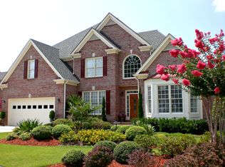 3913 Springtree Ln, Hoschton, GA 30548