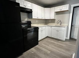 17 Bridge St #19-B, Hardwick, MA 01037