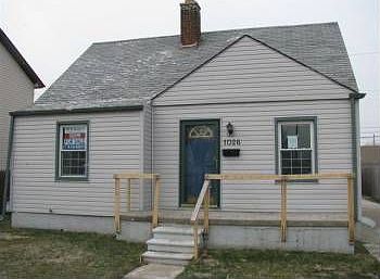 1st image of 1026 23rd St