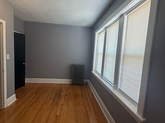 4th image of 7001 S Aberdeen St #1055-3