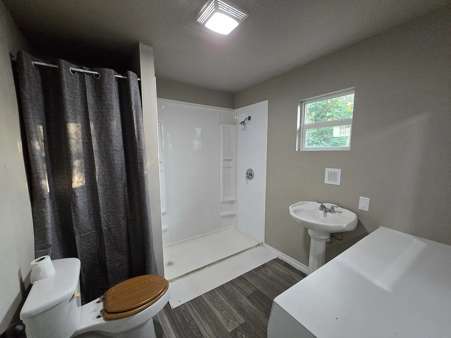 2 bed, 968 sqft, $1,100 — Photo 3
